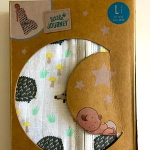 NWT Little Journey Muslin Wearable Blanket in Hedgehog print